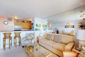 TV, DVD player, offices - Well-Located Kihei Sugar Beach Condo with AC & Private W/D (Kihei)