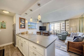 Interior - Ocean-View Kihei Sugar Beach Condo with Lanai, AC, WiFi & Pool (Kihei)