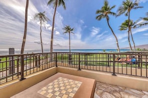 Property grounds - Ocean-View Kihei Sugar Beach Condo with Lanai, AC, WiFi & Pool (Kihei)
