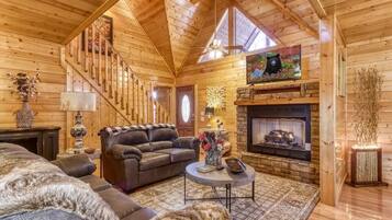 House, Multiple Beds (Serenity) | Living area