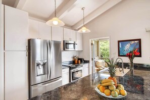 Coffee/tea maker, fridge, microwave, oven - Settle Into a Wailea Ocean-View Townhouse with Central Air & W/D (Wailea)