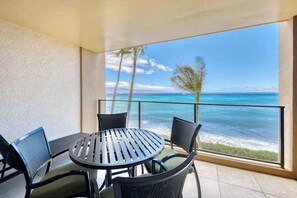 Outdoor dining - Perfect Oceanfront Kaanapali Escape with Resort Pool & Hot Tub (Lahaina)