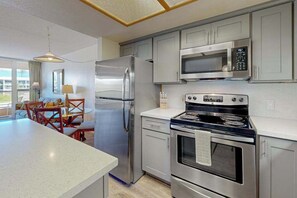 Coffee/tea maker, fridge, microwave, oven - Updated Ocean-View Kihei Condo with 2 Pools - Walk to Beach (Kihei)