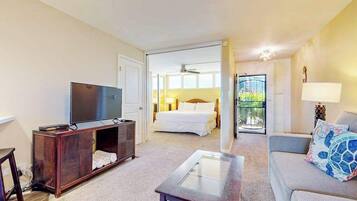 Iron/ironing board, WiFi, bed sheets