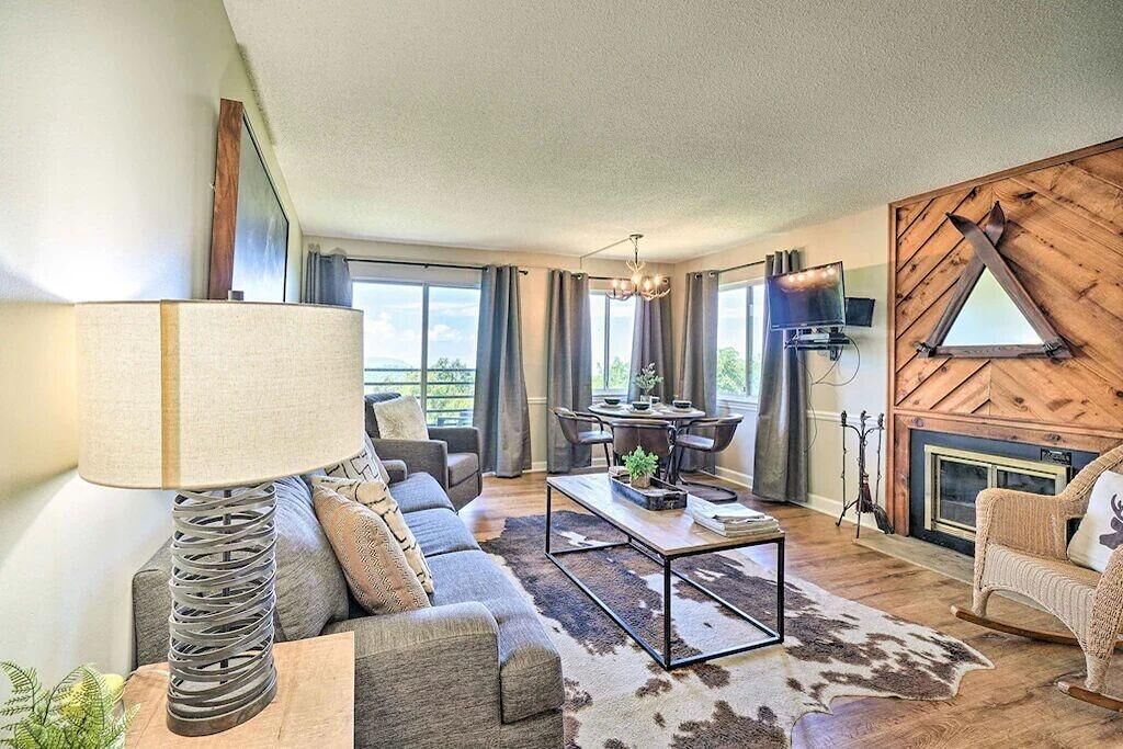 Kondominium, 1 Tempat Tidur King (The Summit) | Area keluarga