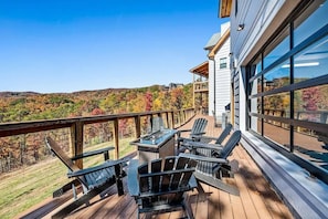 House, Multiple Beds (Top of the Summit Lodge) | Terrace/patio - Top of the Summit Lodge (Sevierville)