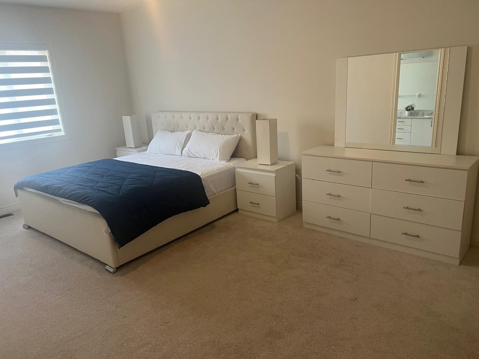3 bedrooms, iron/ironing board, bed sheets