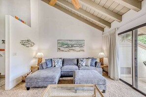 TV, video games - Kihei Loft Condo with Fast WiFi, Pools, Hot Tubs & Tennis (Kihei)