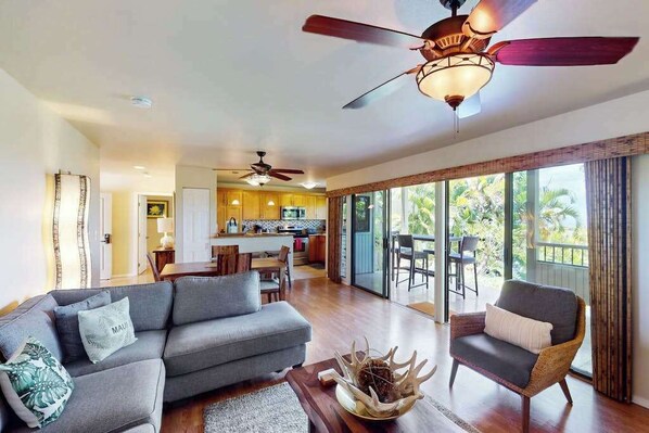 TV, offices - Unwind in a Wailea Oceanview Home with Private Lanai & Pool (Wailea)