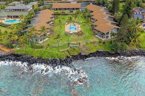 Exterior - Oceanfront Lahaina Condo with Pool, Fast WiFi & Views of Lanai (Lahaina)