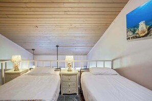 Ferros/tábuas de passar roupa, Wi-Fi, roupa de cama