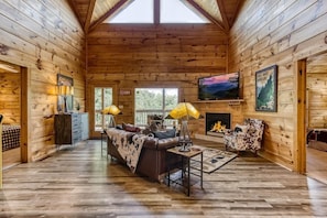 House, Multiple Beds (Willow Heights Lodge) | Living area - Willow Heights Lodge (Sevierville)
