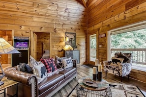 House, Multiple Beds (Willow Heights Lodge) | Living area - Willow Heights Lodge (Sevierville)