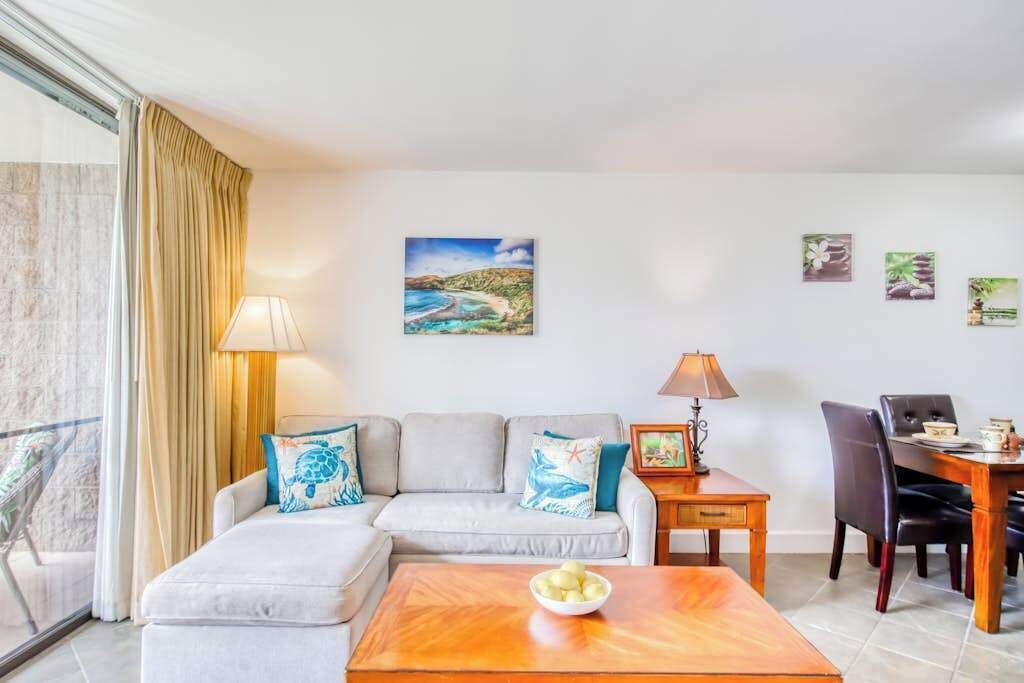 Beachfront Kihei Getaway With Pool, Hot Tub & Fast Wifi - Maui, HI