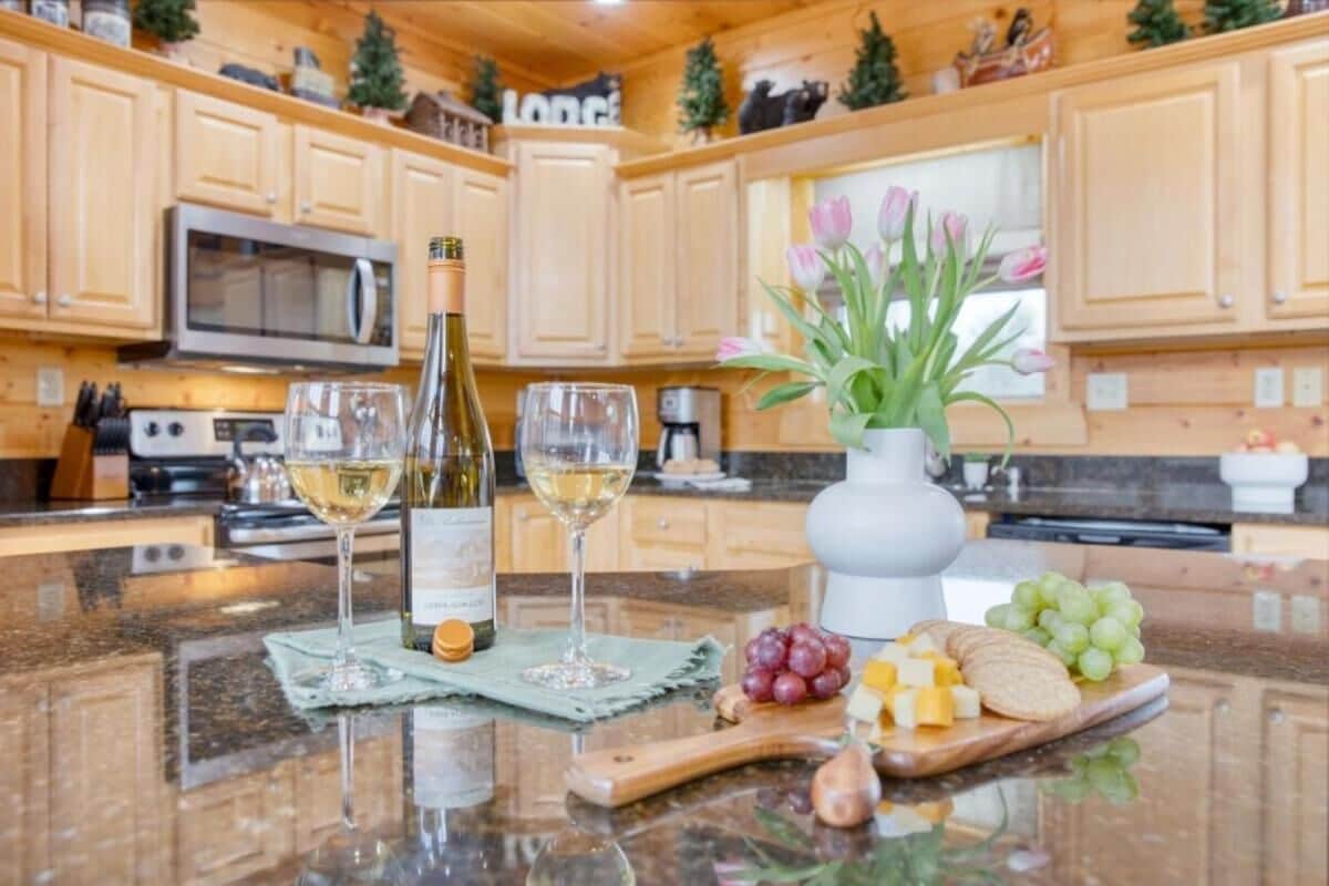 House, Multiple Beds (Whispering Pines) | Private kitchen