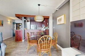 Interior - Oceanfront Lahaina Steps from Pohaku Park (Lahaina)