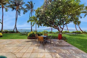 Outdoor dining - 7th-Floor Lahaina Condo with Gorgeous Views & Beach Access (Lahaina)