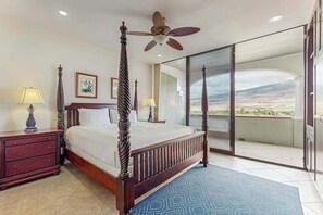 WiFi, bed sheets - 7th-Floor Lahaina Condo with Gorgeous Views & Beach Access (Lahaina)