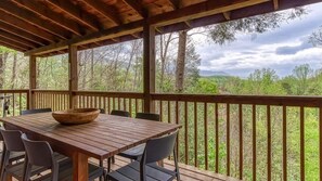 Ferienhaus, Mehrere Betten (Z - Younger Than The Mountains) | Speisen im Freien