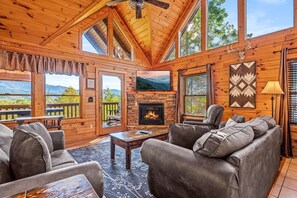 House, Multiple Beds (Some Peak Somewhere Cabin) | Living area - Some Peak Somewhere Cabin (Gatlinburg)