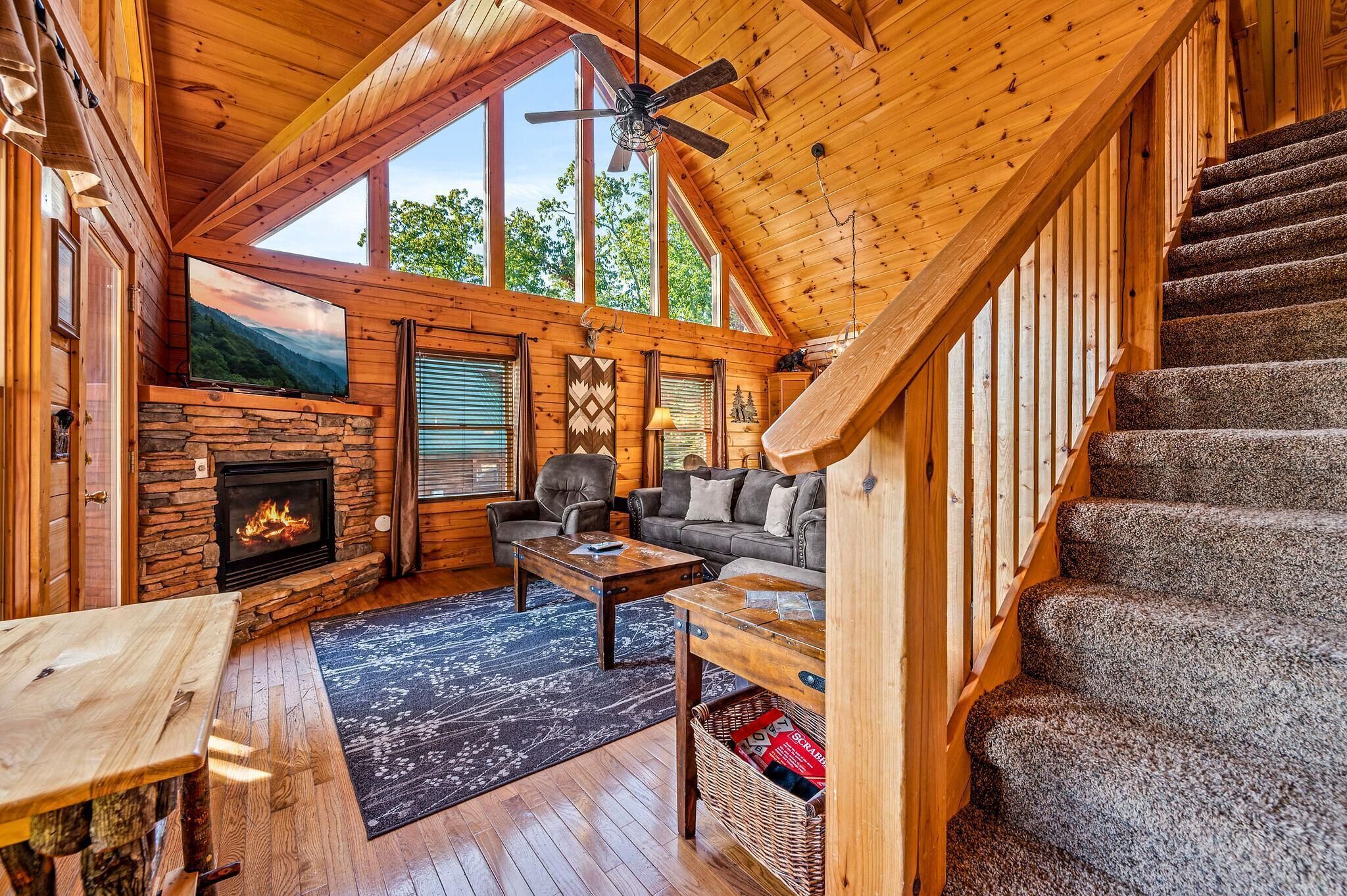 House, Multiple Beds (Some Peak Somewhere Cabin) | Living area