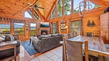 House, Multiple Beds (Some Peak Somewhere Cabin) | Interior