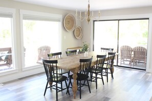 Ferienhaus, Mehrere Betten (Z - Deer Ridge Retreat) | Speisen