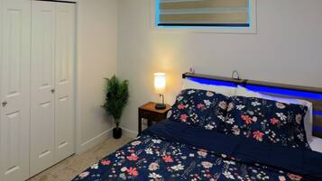 1 bedroom, iron/ironing board, WiFi, bed sheets