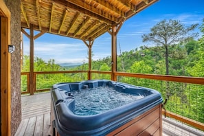 Ferienhaus, Mehrere Betten (Rustic Retreat) | Außen-Whirlpool