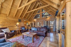 Ferienhaus, Mehrere Betten (Black Bear Lodge) | Wohnbereich
