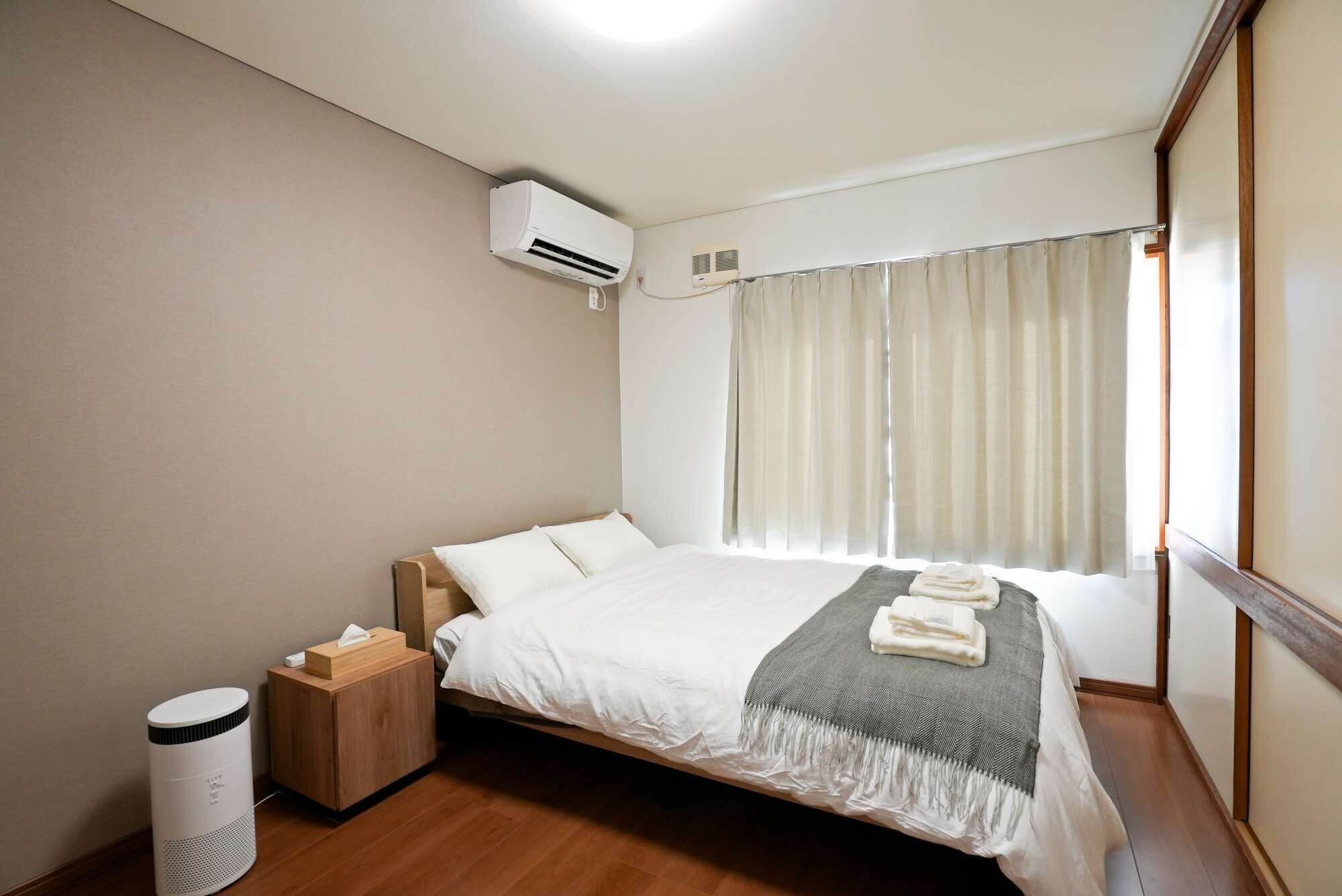 3 室のベッドルーム、WiFi、ベッドシーツ