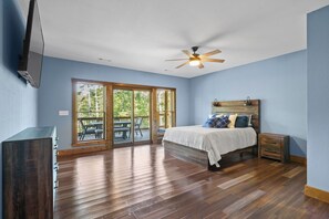 Room - Riverside Retreat in Ellijay GA (Ellijay)
