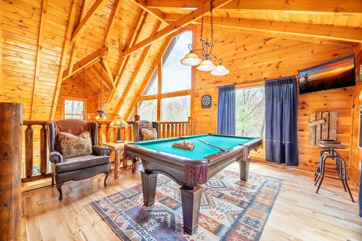 House, Multiple Beds (Smoky Mountain Vista) | Games room