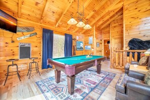 House, Multiple Beds (Smoky Mountain Vista) | Games room - Smoky Mountain Vista (Gatlinburg)