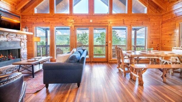 บ้านพัก, หลายเตียง (Misty Mountain Treehouse) | บริเวณนั่งเล่น