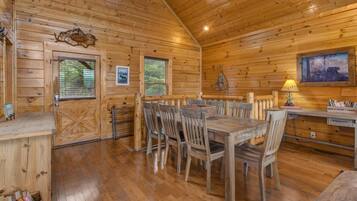 House, Multiple Beds (Edge Of Forever) | Dining
