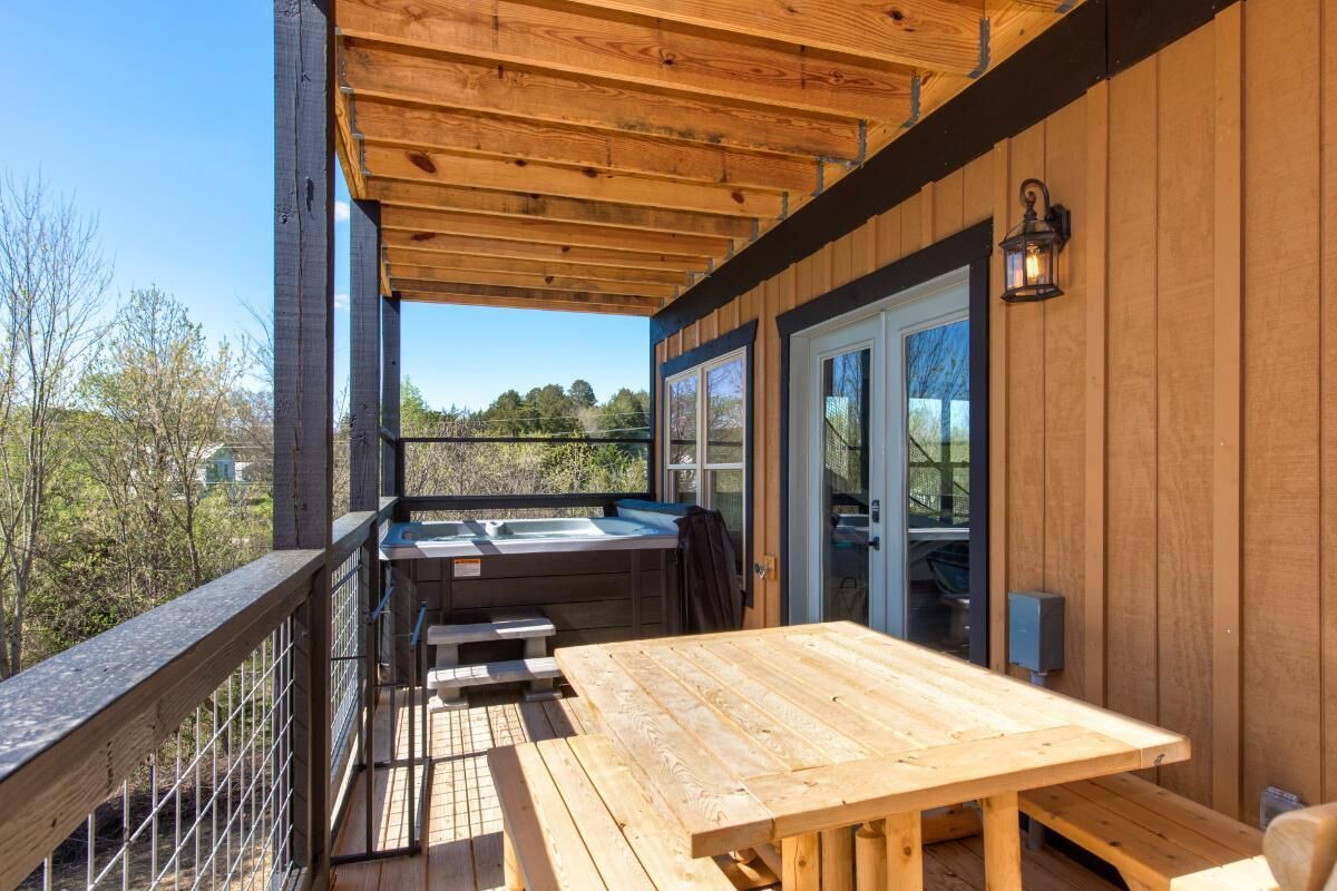 House, Multiple Beds (Bearfoot Timbers) | Outdoor dining