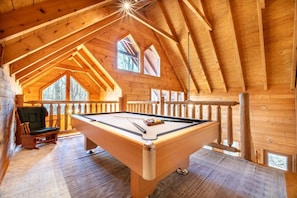 Ferienhaus, Mehrere Betten (Smoky Summit Stays) | Spielezimmer
