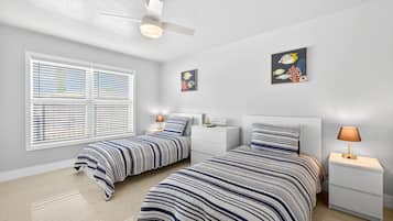 Iron/ironing board, Internet, bed sheets