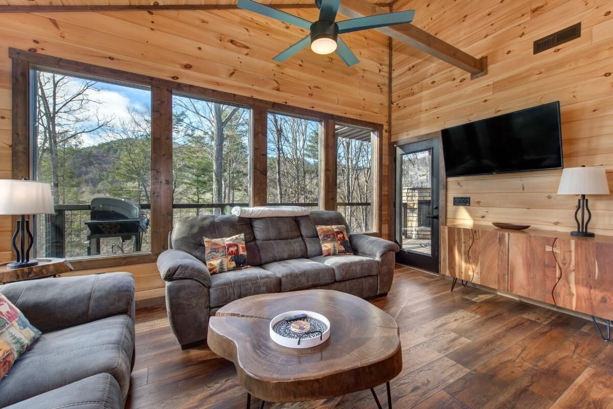 Maison, plusieurs lits (Bearfoot Splash Hideaway) | Coin séjour