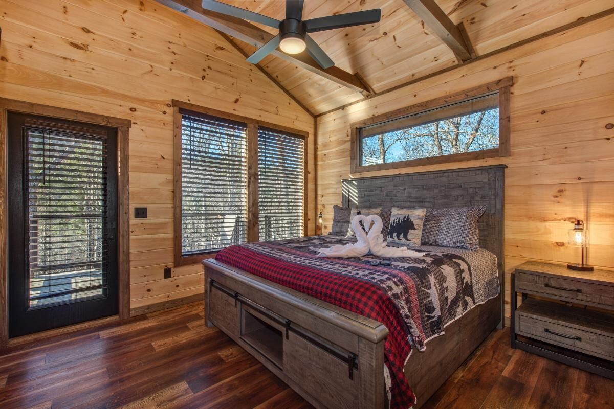 Maison, plusieurs lits (Bearfoot Splash Hideaway)
