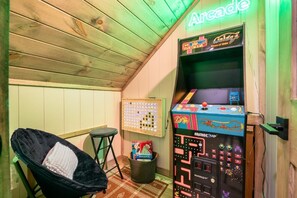 House, Multiple Beds (Suite Retreat) | Games room - Suite Retreat (Pigeon Forge)