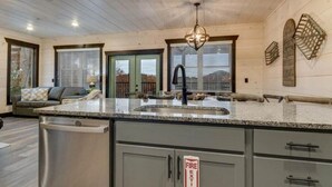 Interior - Bluemoon Ridge (Pigeon Forge)