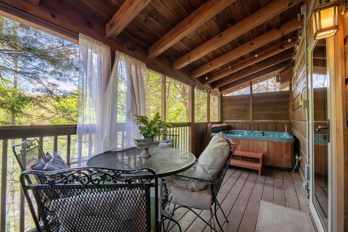 House, Multiple Beds (Anglers Bend) | Outdoor dining