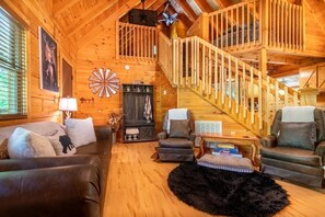 Ferienhaus, Mehrere Betten (Quiet Way Cabin) | Wohnbereich