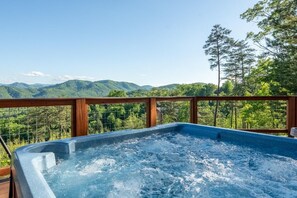 Bồn tắm spa ngoài trời