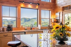 Ferienhaus, Mehrere Betten (Z - Sunflower Summit) | Innenbereich