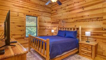 House, Multiple Beds (Goldilocks and The Three Bears)