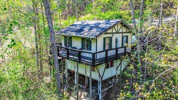 House, Multiple Beds (Hillside Hideaway) | Exterior
