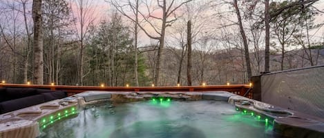 House, Multiple Beds (Smoky Fox Lodge) | Outdoor spa tub